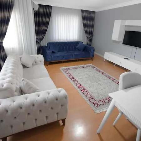 كبيره في منطقة هادئه Apartment *